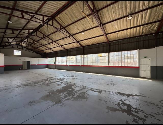 400M² WAREHOUSE TO LET IN WYNBERG
